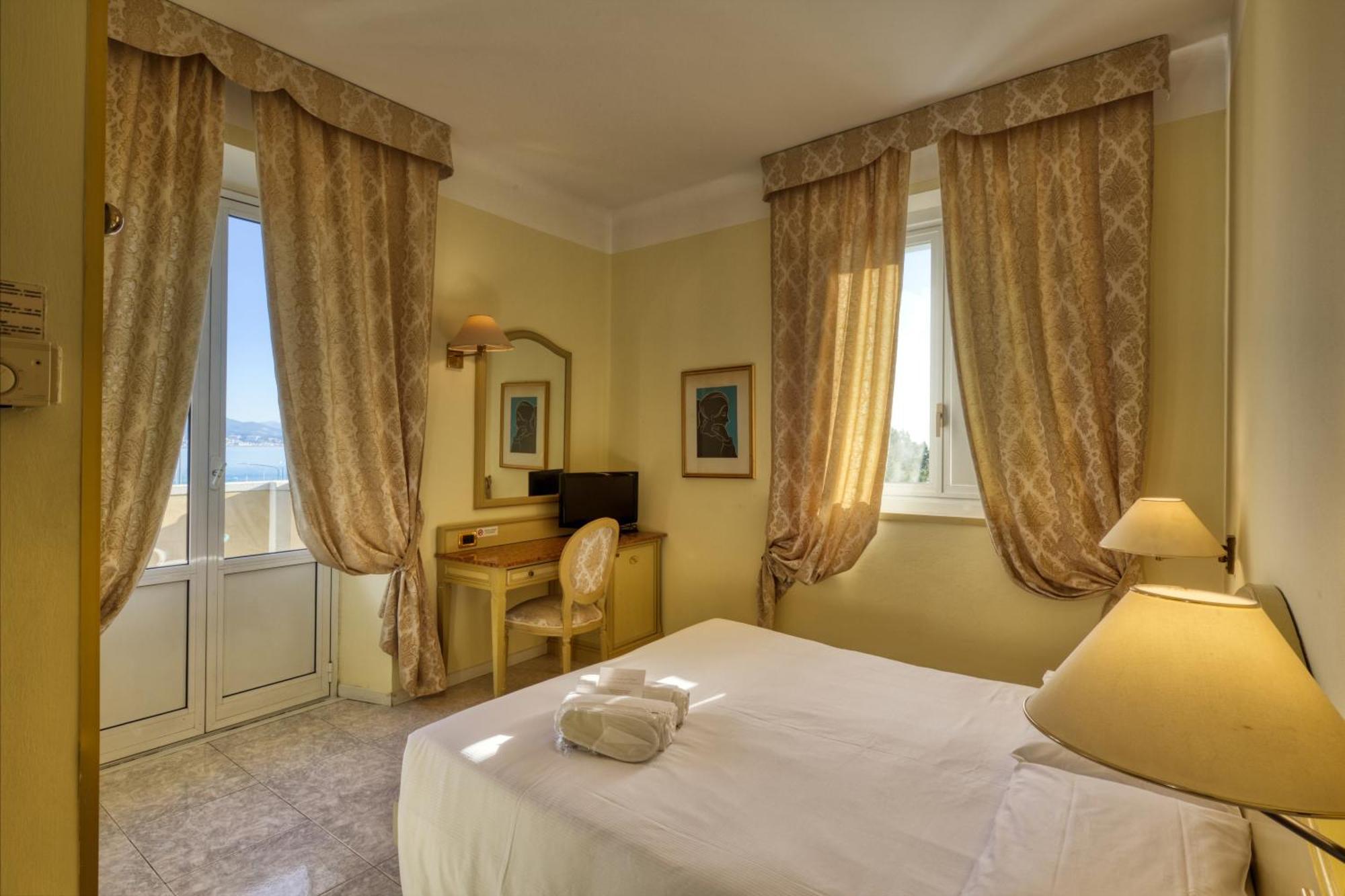 Ena Hotel Arenzano Exteriér fotografie
