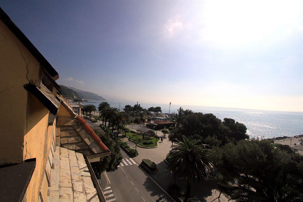 Ena Hotel Arenzano Exteriér fotografie
